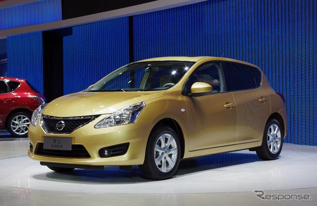 日産ティーダ新型中国仕様(上海モーターショー11)