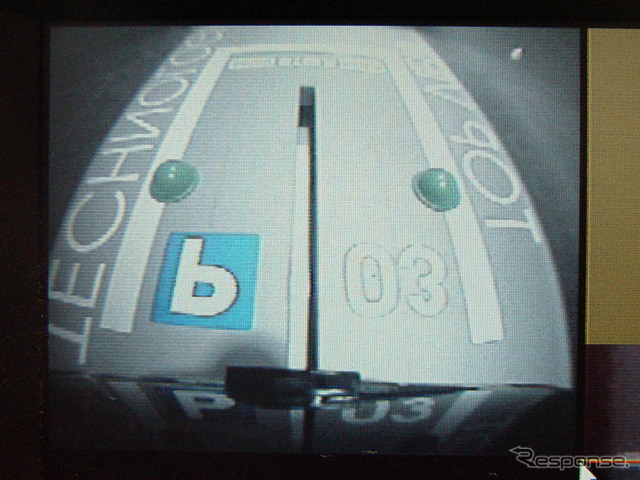 【東京ショー2003速報】上からなら一目瞭然!……デンソーのパーキングアシスト