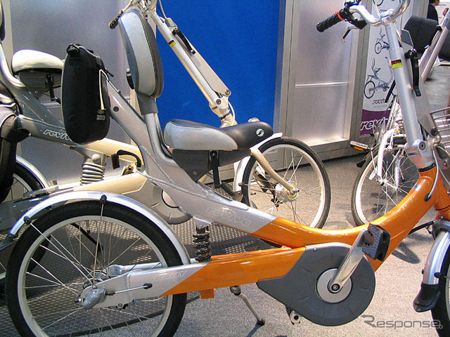 【東京自転車展】「巨人」の提案……歩くように乗る