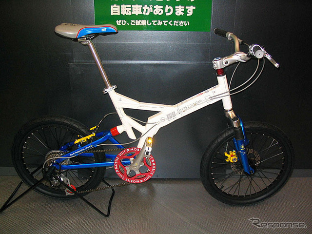 【東京自転車展】ガンダム・デザイナーによる自転車