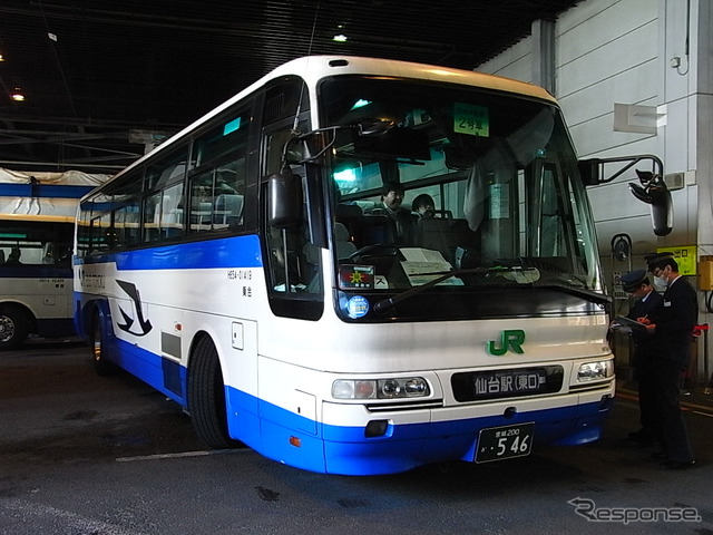 運行再開直後の新宿ターミナル