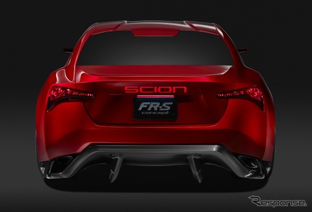 【ニューヨークモーターショー11】サイオン FR-S…トヨタ FT-86 がアグレッシブに変身