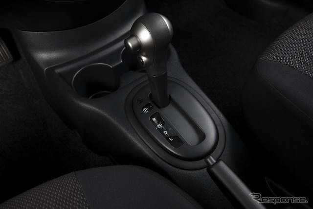 日産 ティーダラティオ 新型(ニューヨークモーターショー11)