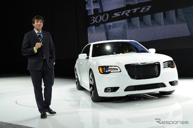クライスラー 300C SRT8(ニューヨークモーターショー11)