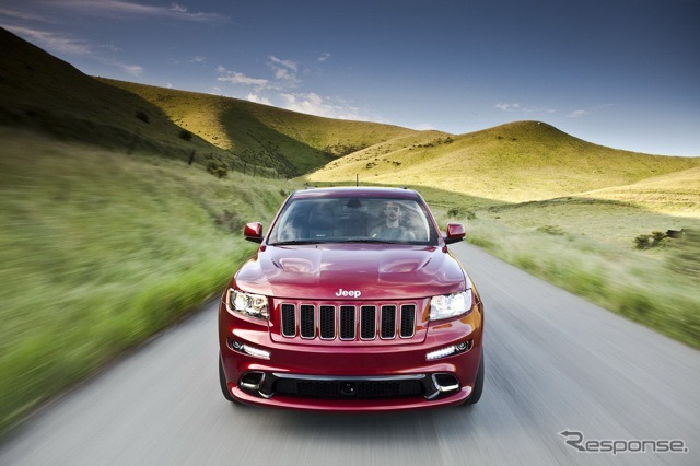 ジープ・グランドチェロキーSRT8