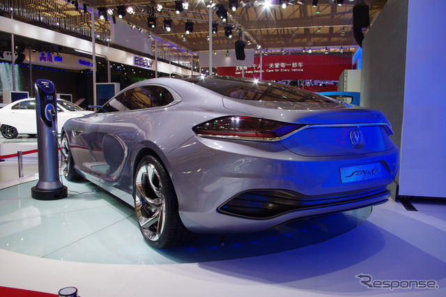 長城汽車SENSE（上海モーターショー11）