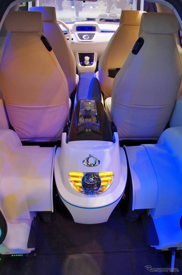 吉利汽車 McCar(上海モーターショー11)