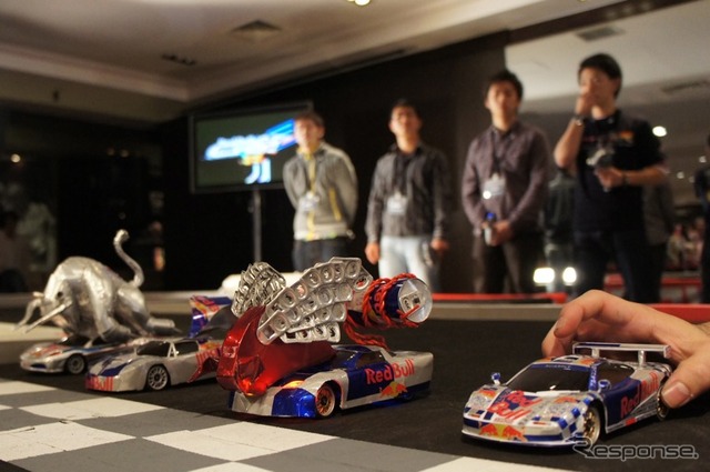 空き缶で作ったマシンが走る…Red Bull Racing Can