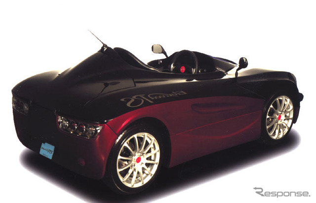 【名古屋モーターショー2004】ゼロスポーツ『ゼロEVエレクシードRS』出品