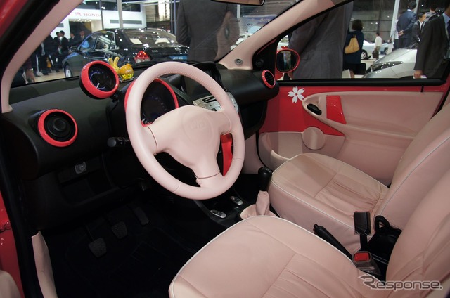 BYD F0 痛車仕様(上海モーターショー2011)