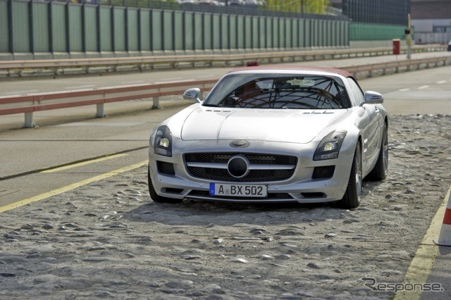 メルセデスベンツSLS AMGロードスター