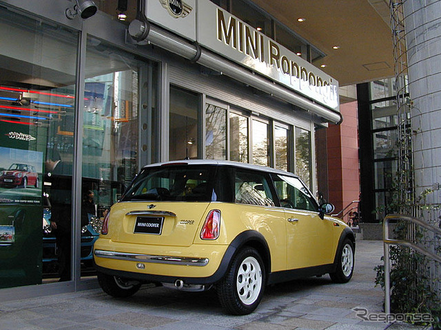 フラッグシップ店舗「MINI六本木」オープン