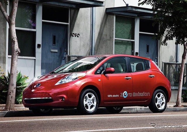 日産リーフが4月の米国販売台数でシボレーボルトを上回った。