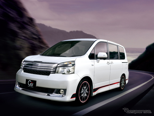 トヨタ ヴォクシー ZS