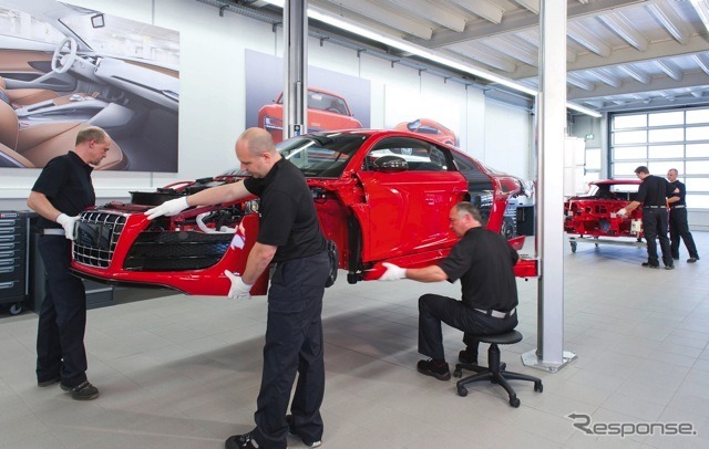 ビベラッハ工場でのR8 e-tron生産