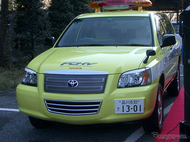 日本初! 道路パトロール燃料電池車