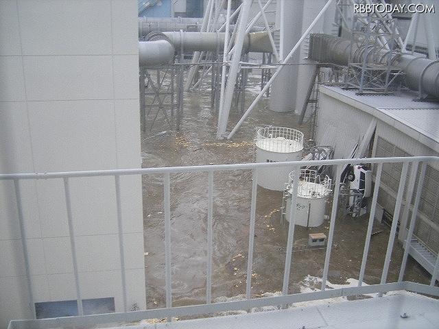 津波来襲状況:午後3時44分頃(3) 津波来襲状況:午後3時44分頃(3)