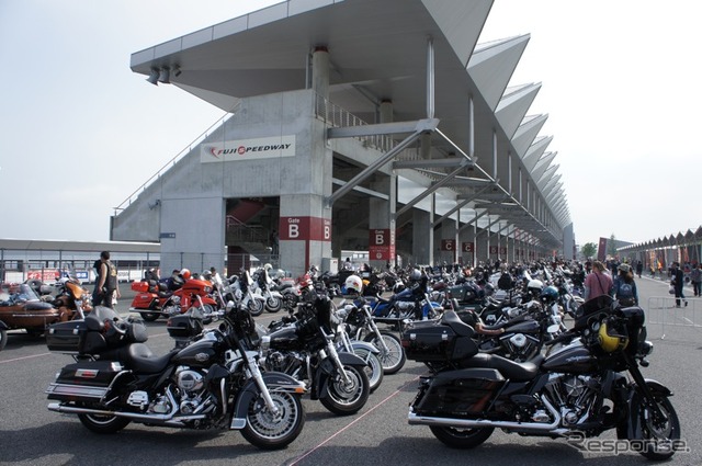 ハーレー1000台が応援パレード…被災地ライダーも参加