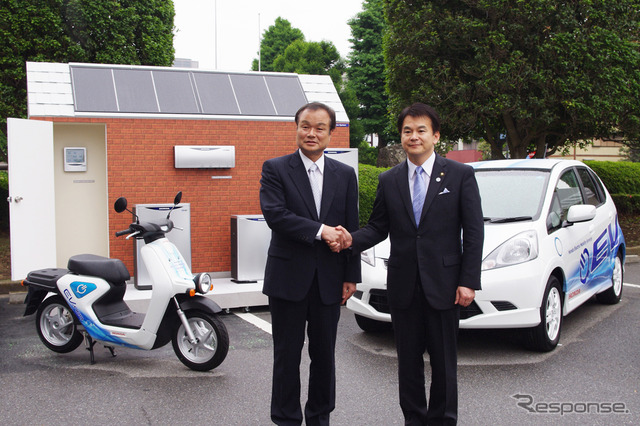 23日、ホンダとさいたま市はスマートホームの実証実験を共同実施することで合意。伊東社長(向かって左)と清水市長