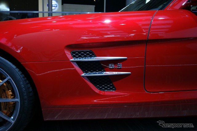 メルセデスベンツ SLS AMG