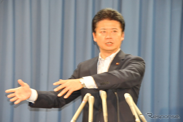 玄葉光一郎国家戦略担当相/民主党政調会長(27日・内閣府)