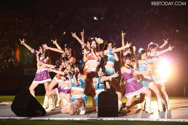 SKE48が神宮外苑花火大会に登場~盛り上がりすぎてまさかのアンコールも 神宮外苑花火大会に登場したSKE48
