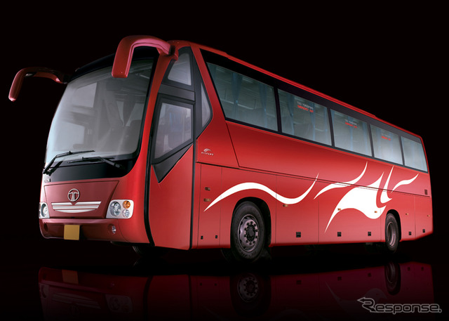 タタ Divo Coach
