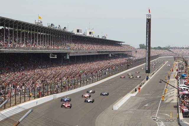 インディ500、決勝スタート