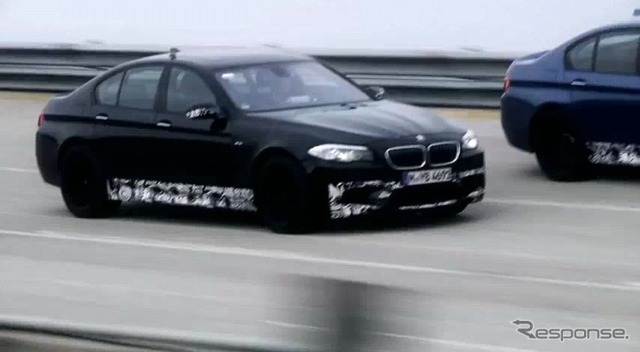 BMW M5 次期型、300km/hオーバーでコーヒーブレイク？［動画］