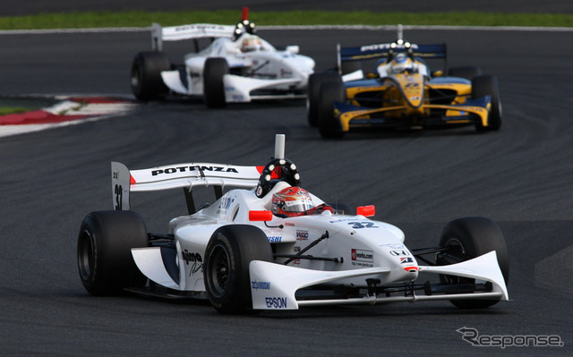 全日本選手権フォーミュラニッポンシリーズ(写真:2010年のようす)