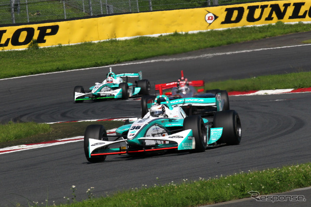 全日本選手権フォーミュラニッポンシリーズ(写真:2010年のようす)