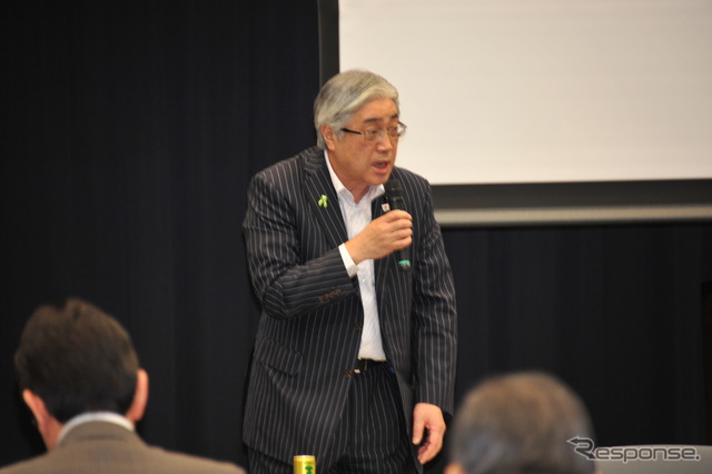 池口修次国土交通副大臣(1日・参議院議員会館)