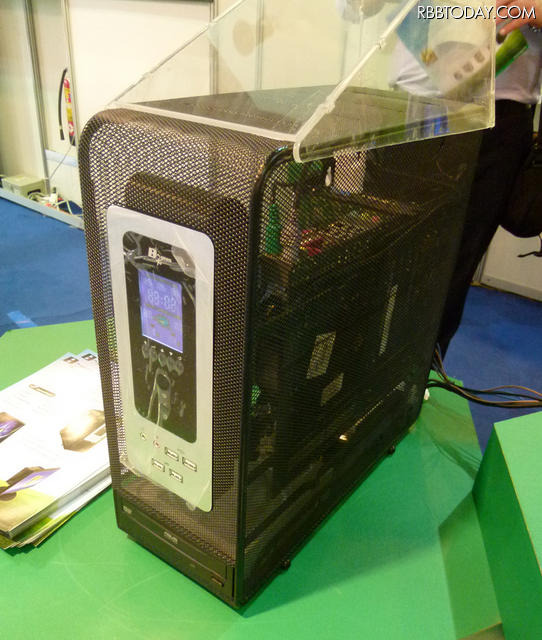 ついに製品化されたオールメッシュPCケース ついに製品化されたオールメッシュPCケース