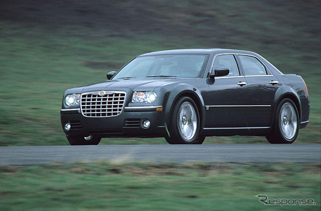 【デトロイトショー'04出品車】クライスラー『300C』は後輪駆動ビッグセダン