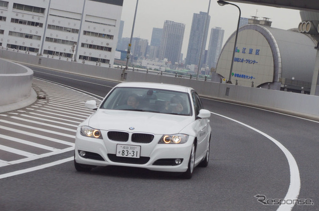 BMW 320iセダン