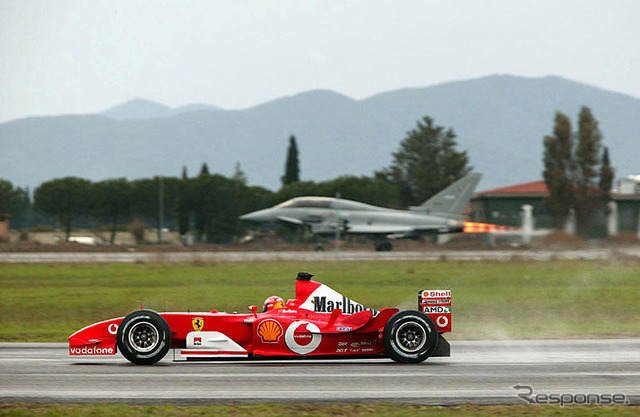フェラーリF1対ジェット戦闘機、3本勝負!
