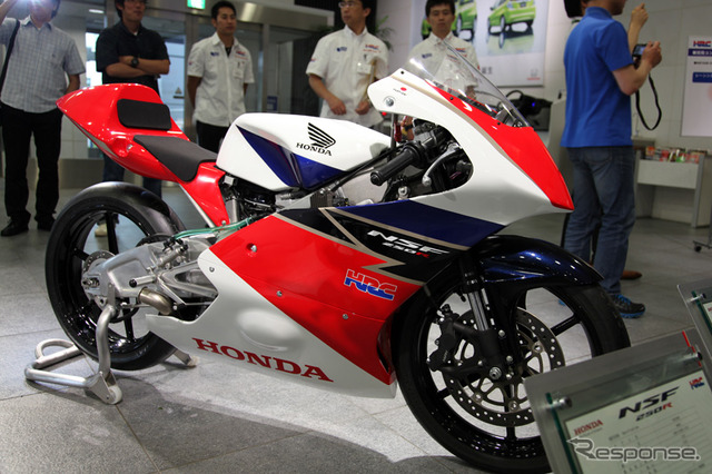 【ホンダ NSF250R 発表】Moto3用レーサーバイクを12月に発売