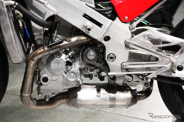 【ホンダ NSF250R 発表】Moto3用レーサーバイクを12月に発売
