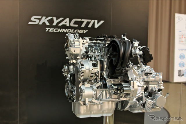 マツダ・デミオSKYACTIV