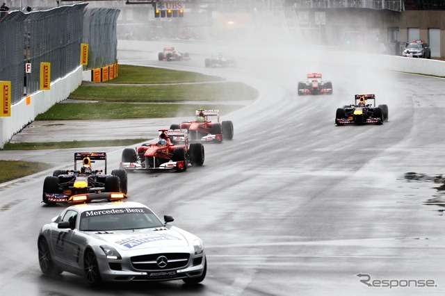 F1カナダGP、セーフティカー誘導でスタート。