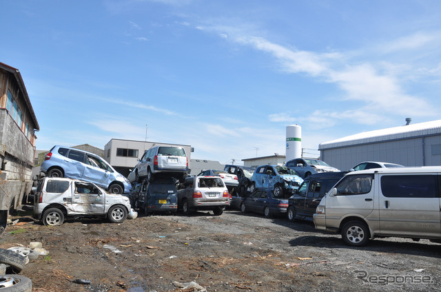 自動車整備を手がけるファースト自動車は津波で1階部分が水没した(5月上旬)