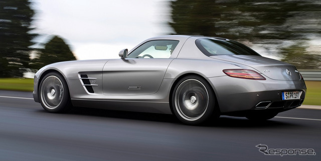 メルセデスベンツ SLS AMG