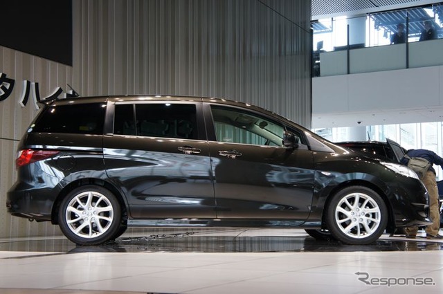 日産ラフェスタハイウェイスター新型