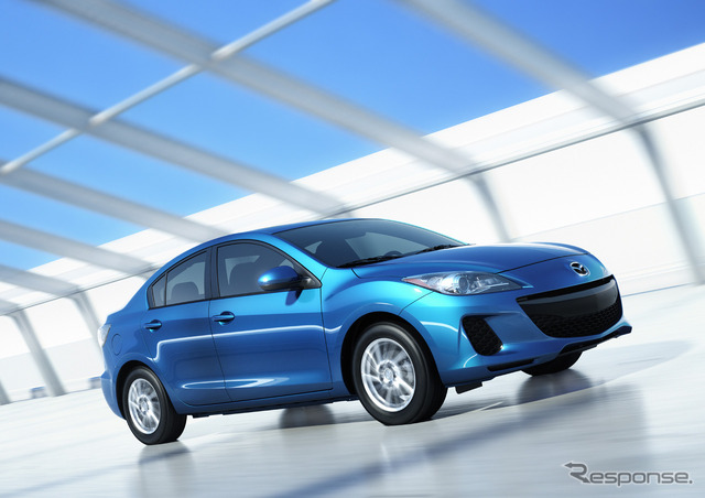 マツダ3 SKYACTIV