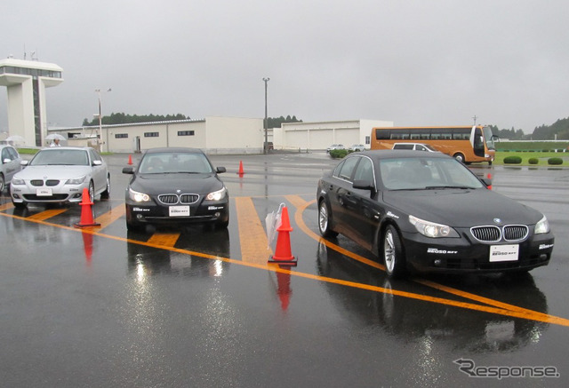 新旧ランフラットタイヤと、ノーマルタイヤを履いた3台のBMW525i