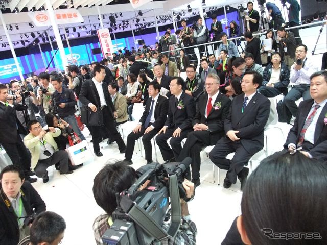 北京モーターショー10のBYDブース