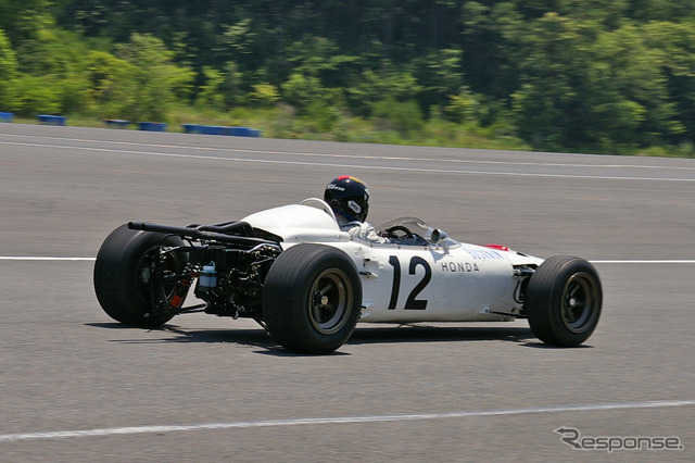 ［ホンダ往年の名車が走る］1965年のF1マシン RA272…写真蔵
