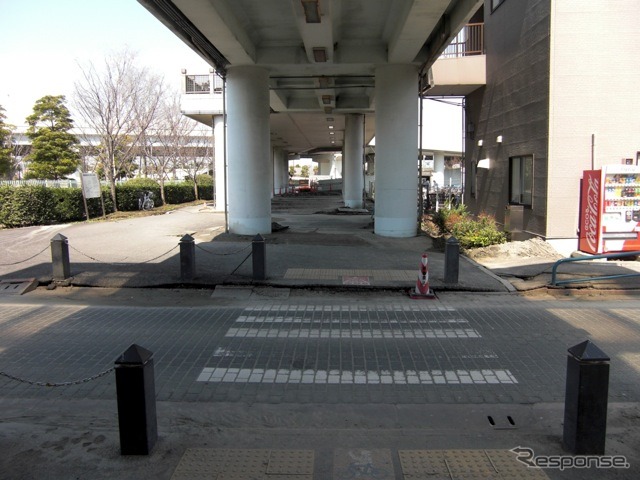 東日本大震災による液状化(千葉県浦安市、3月)