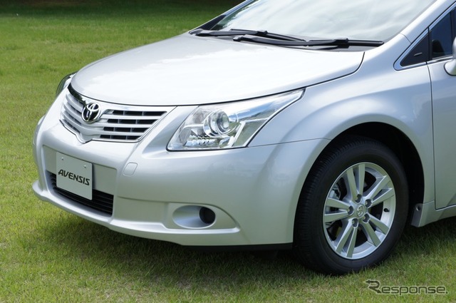 トヨタ・アベンシス新型