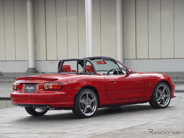 【オートサロン'04出品車】『ロードスター・ターボ』サーキットトライアル仕様